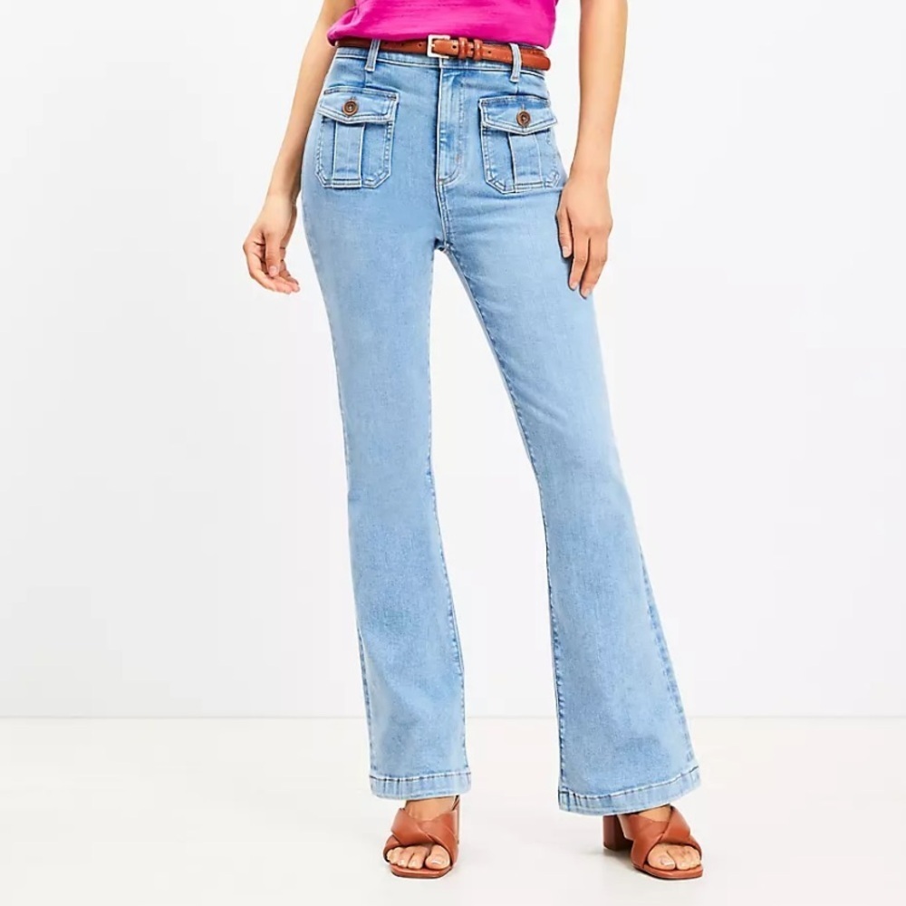 LOFT The Slim Flare‎ High Rise Light Wash Patch Pocket Jeans in light Wash Sz 34
